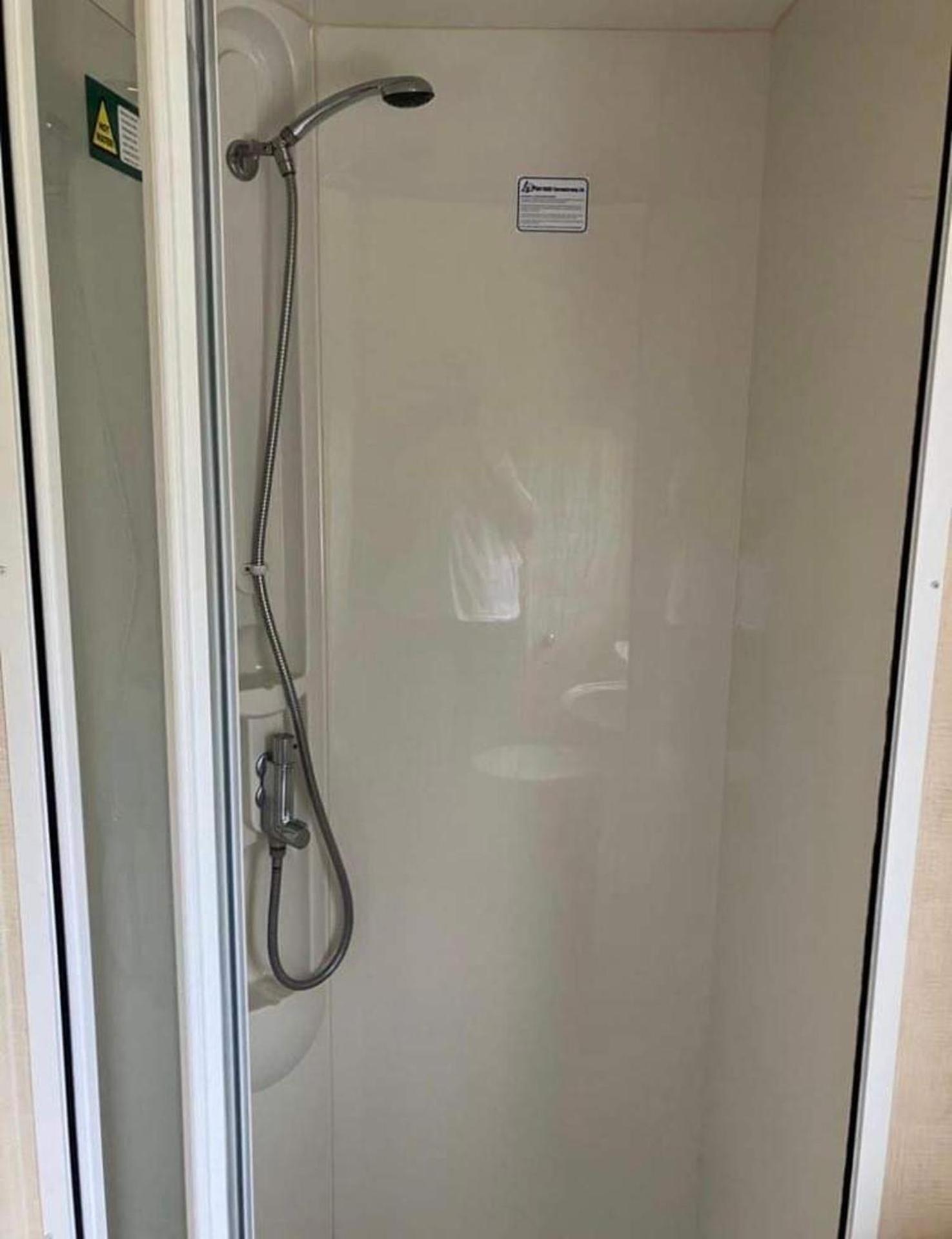 2-Bed Caravan in Mablethorpe sea front location, photo 13