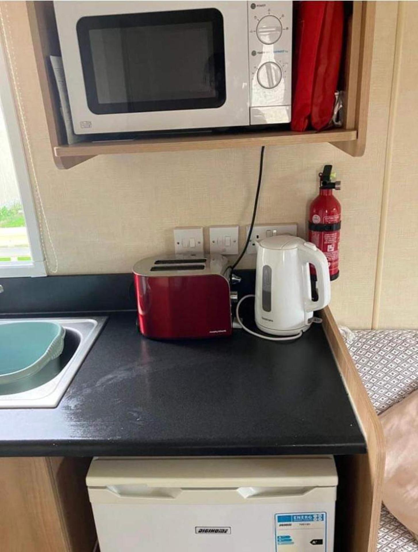 2-Bed Caravan in Mablethorpe sea front location, photo 14