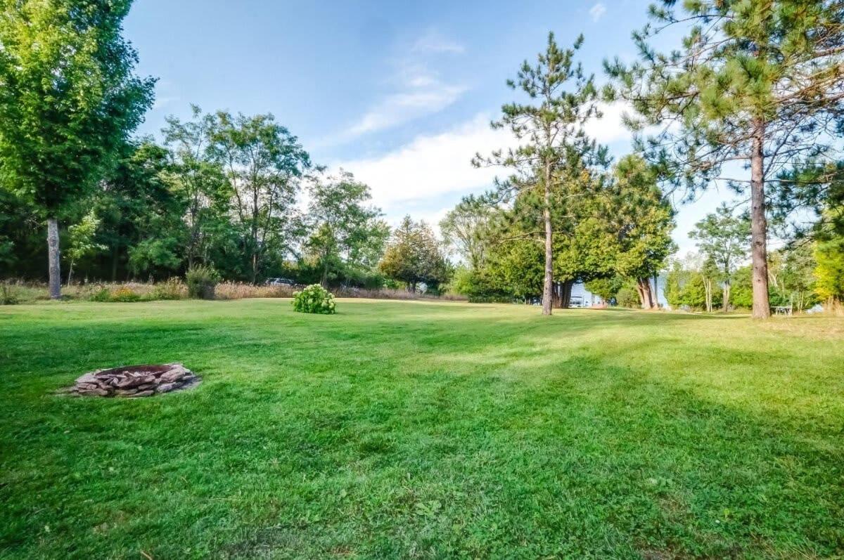 Xanadu - Zen waterfront retreat on Upper Rideau