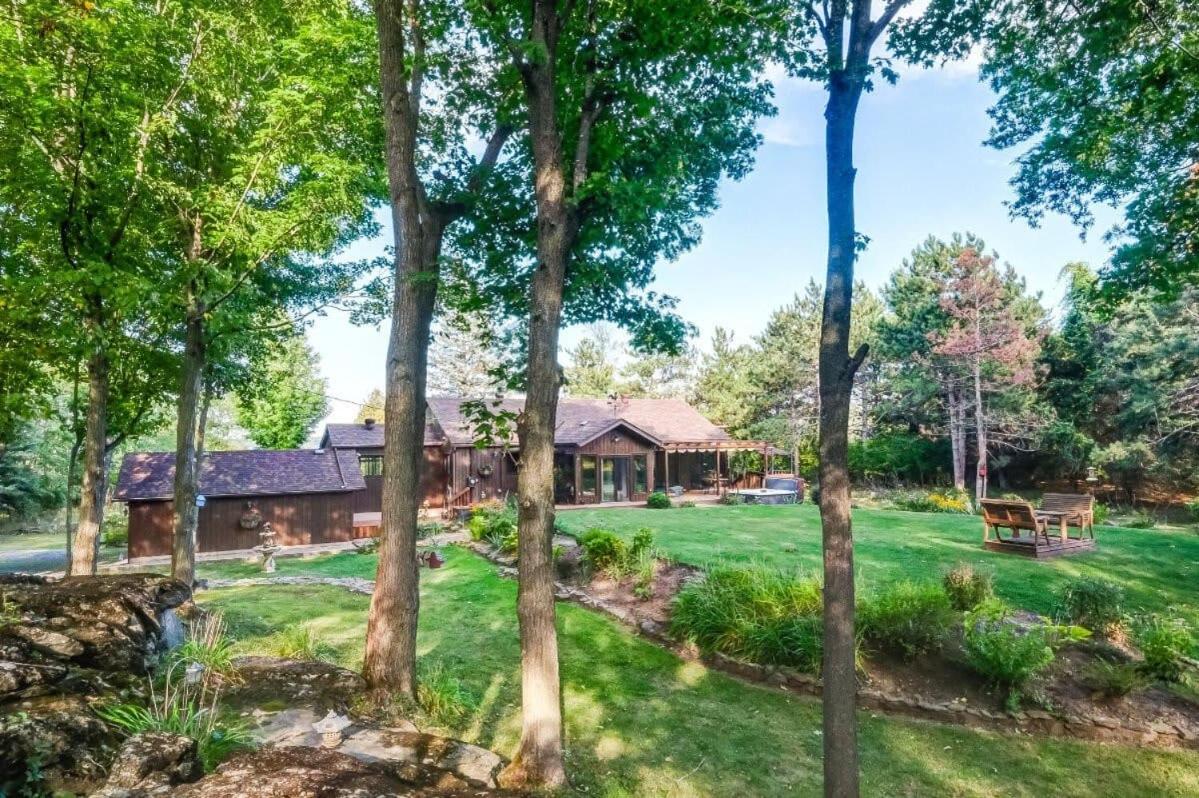Xanadu - Zen waterfront retreat on Upper Rideau