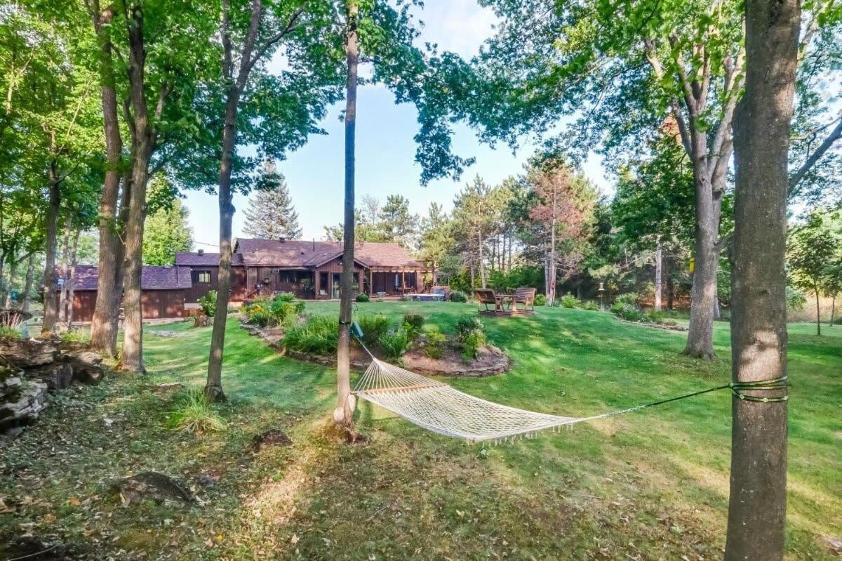 Xanadu - Zen waterfront retreat on Upper Rideau