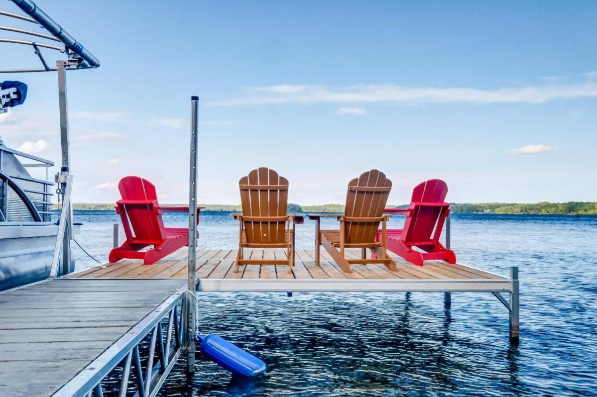 Xanadu - Zen waterfront retreat on Upper Rideau