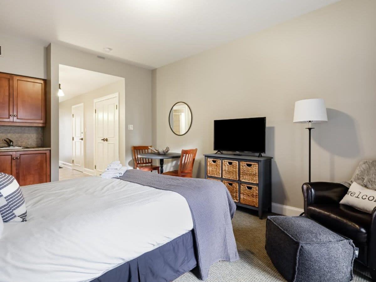 All Season Ski in Out Chalets at Calabogie Peaks