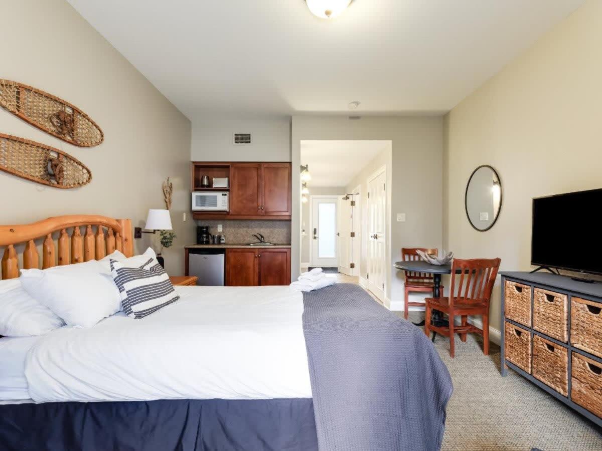 All Season Ski in Out Chalets at Calabogie Peaks