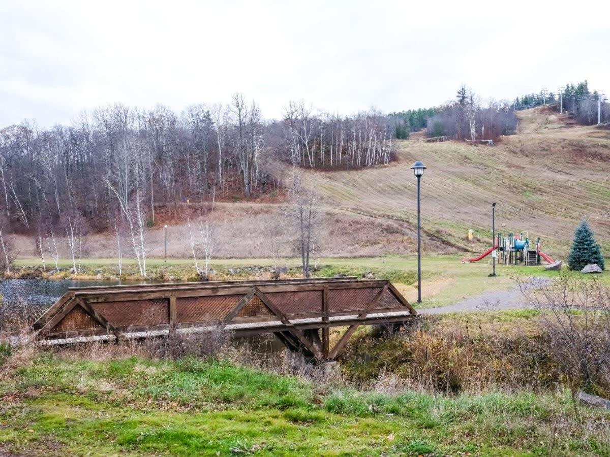 All Season Ski in Out Chalets at Calabogie Peaks