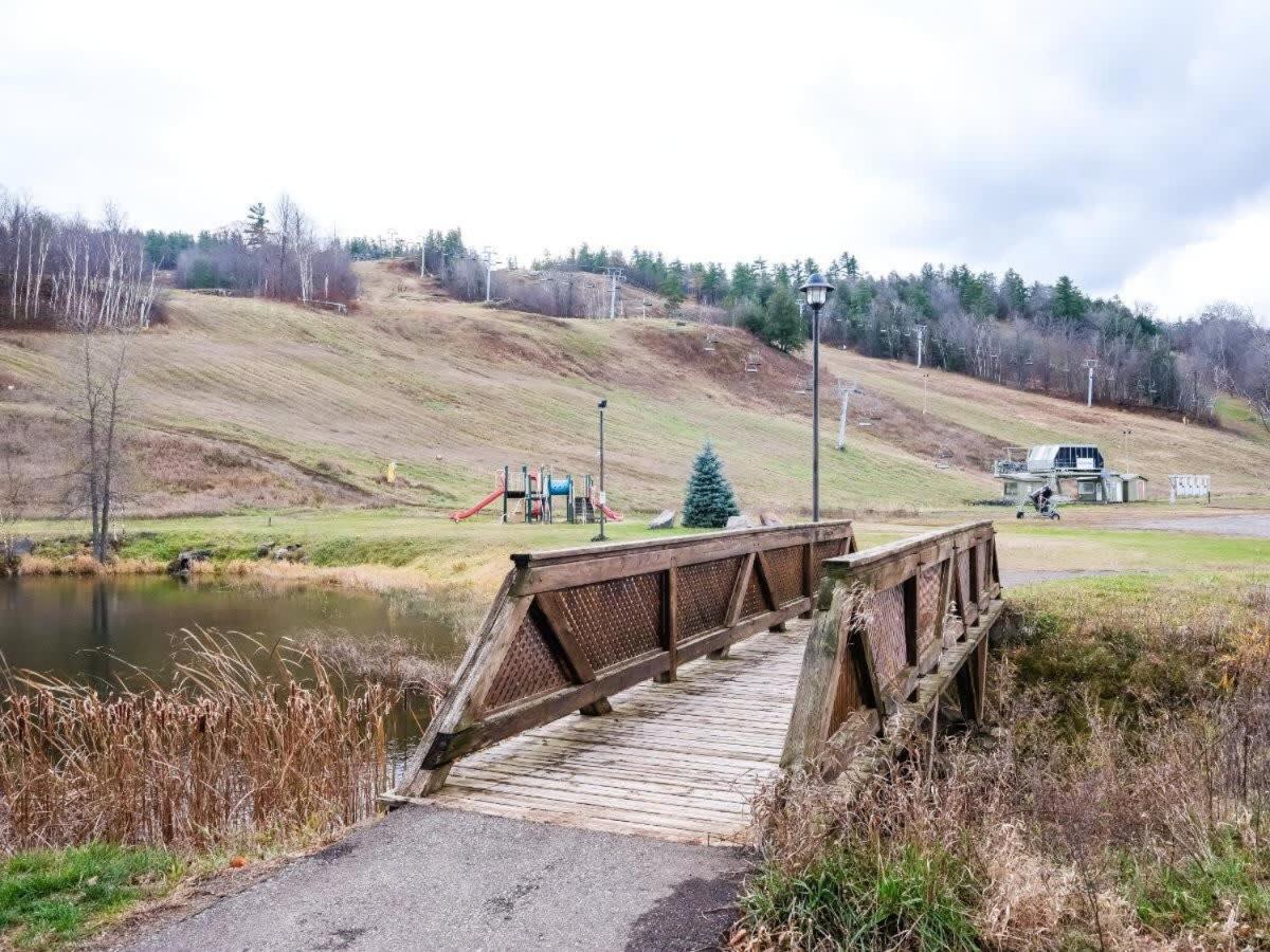 All Season Ski in Out Chalets at Calabogie Peaks