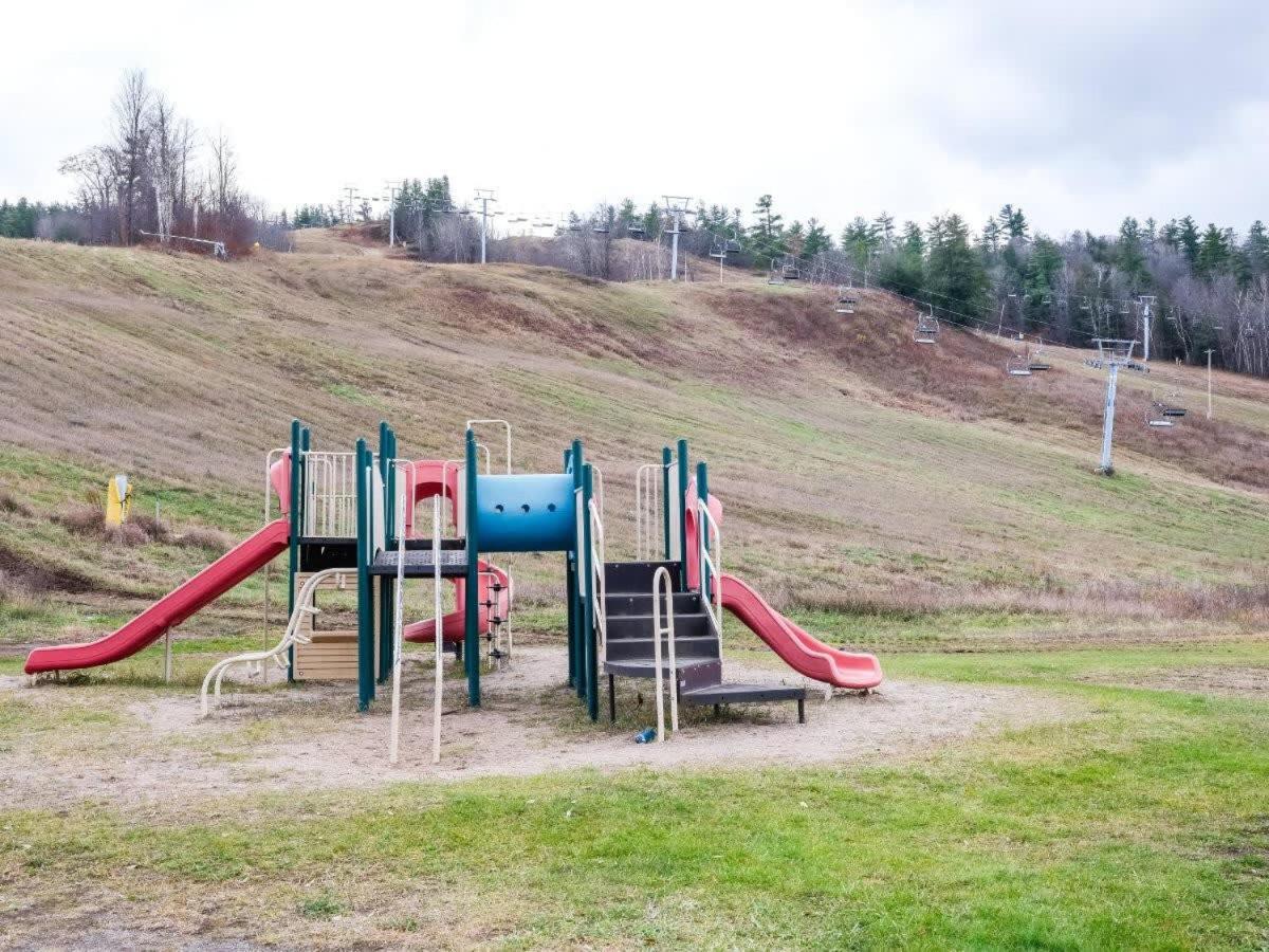 All Season Ski in Out Chalets at Calabogie Peaks