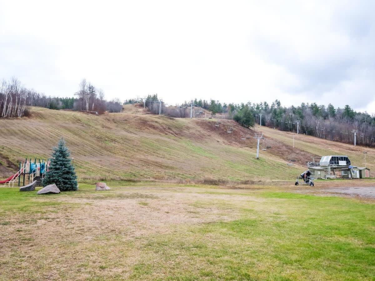 All Season Ski in Out Chalets at Calabogie Peaks