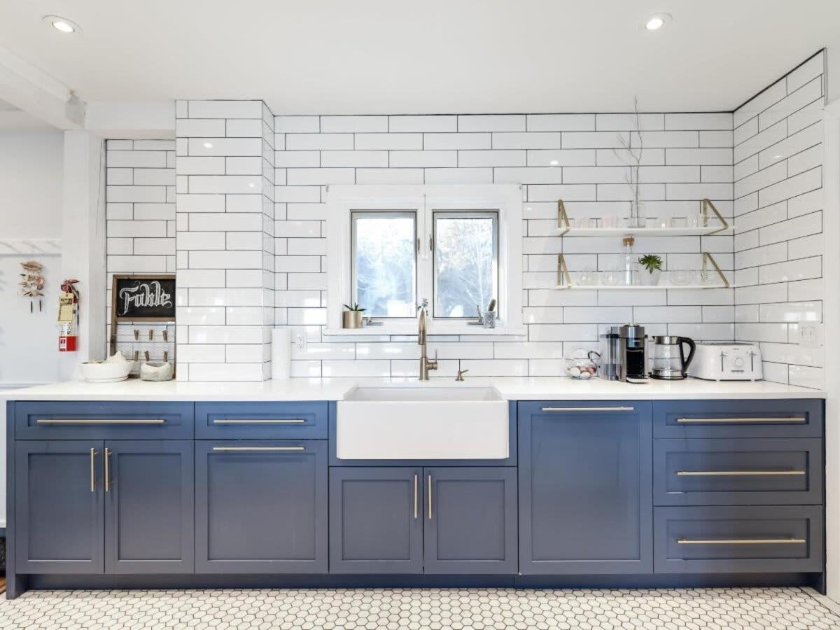Cozy family waterfront retreat recently renovated