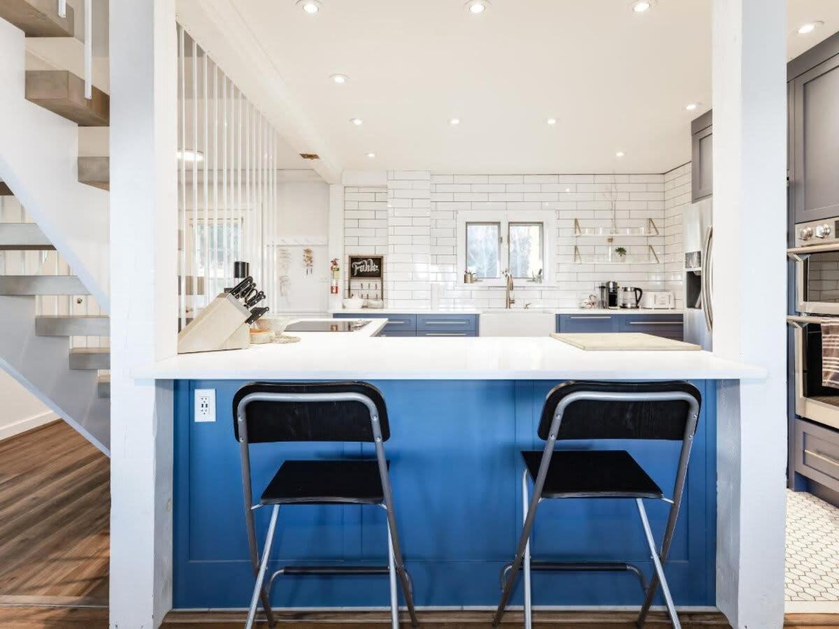 Cozy family waterfront retreat recently renovated
