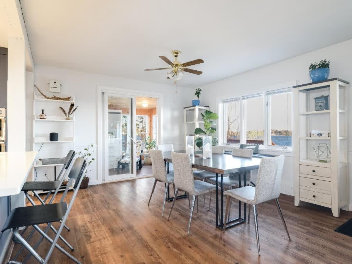 Cozy family waterfront retreat recently renovated