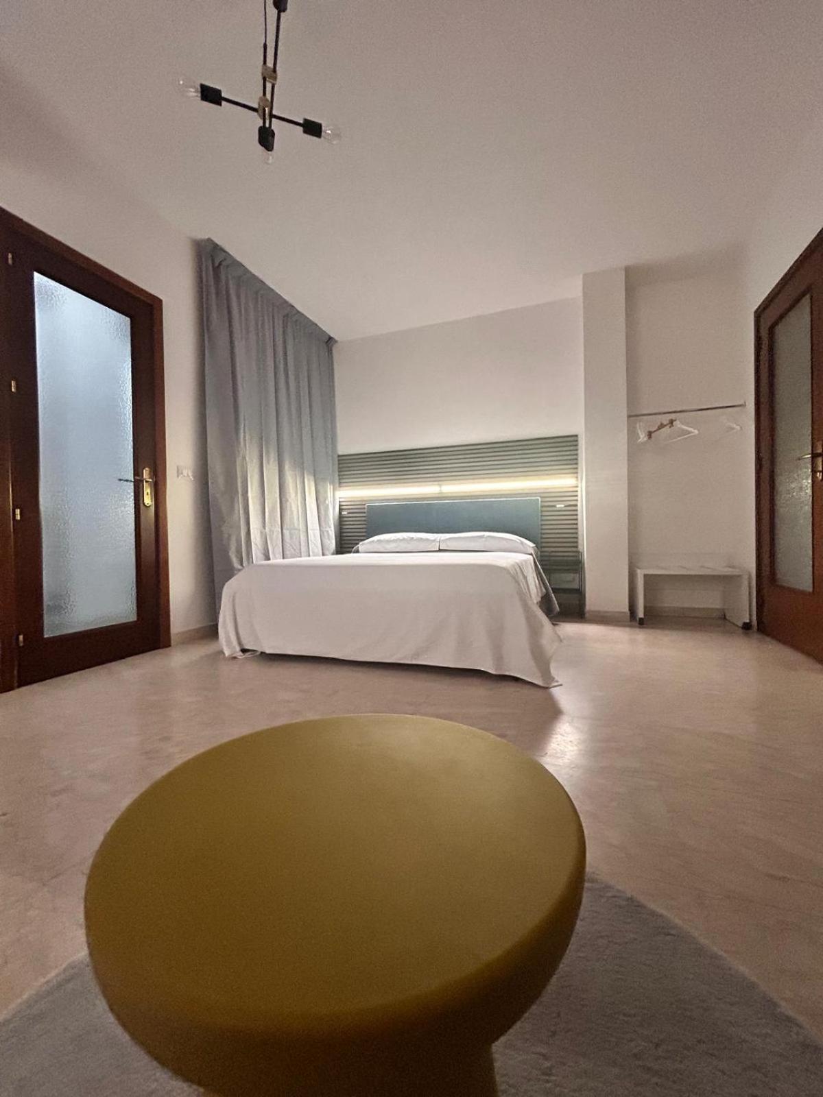 Luxury Studio Suite en Niscemi — hotel room