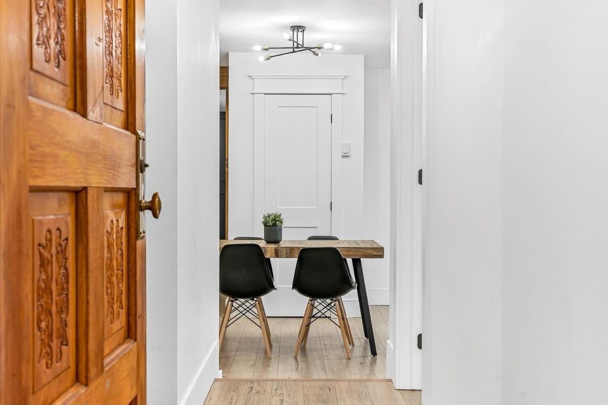 Birch & Ivy Suites at Portage House in Picton