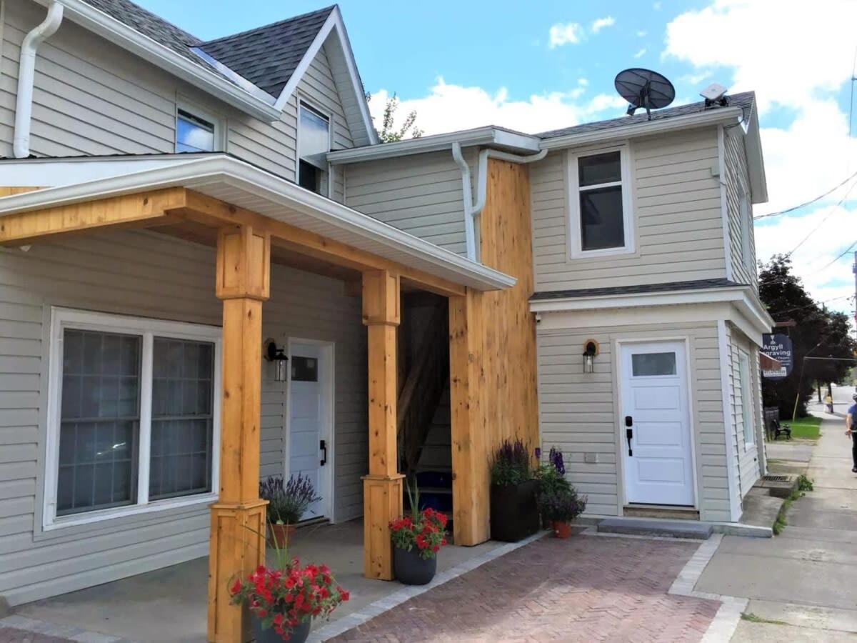 Birch & Ivy Suites at Portage House in Picton
