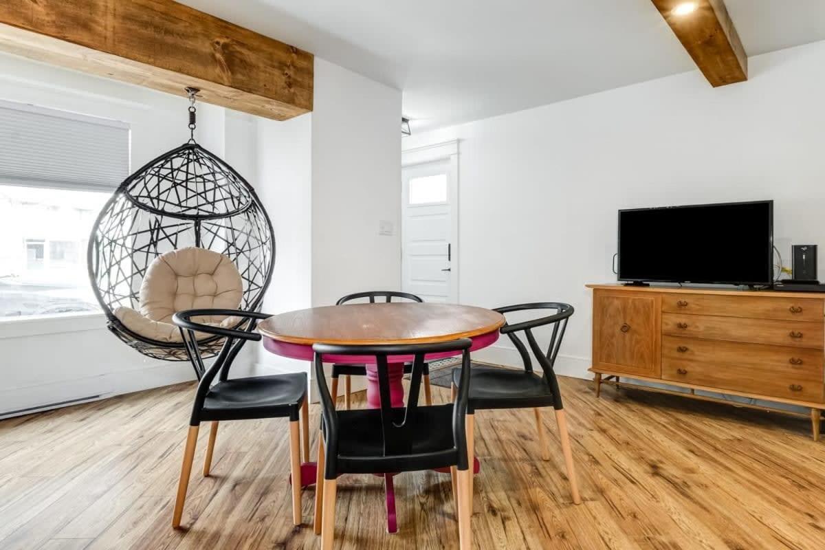 Birch & Ivy Suites at Portage House in Picton