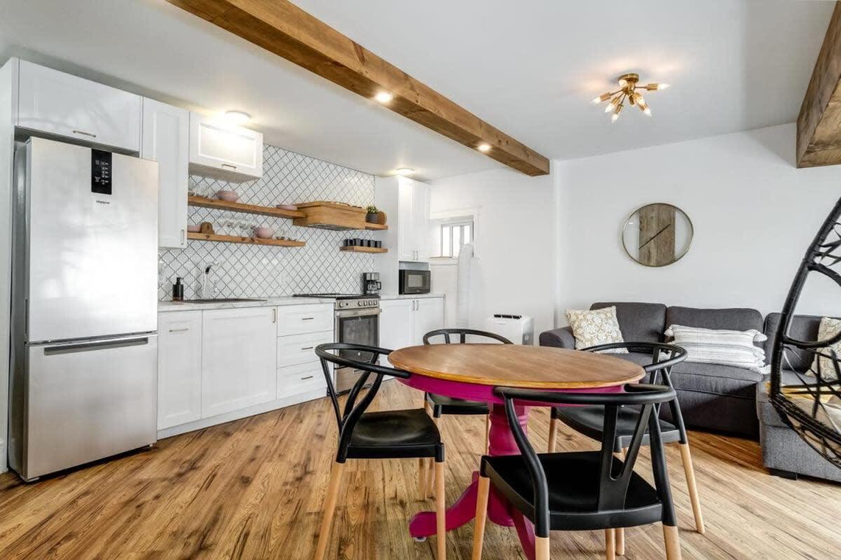 Birch & Ivy Suites at Portage House in Picton