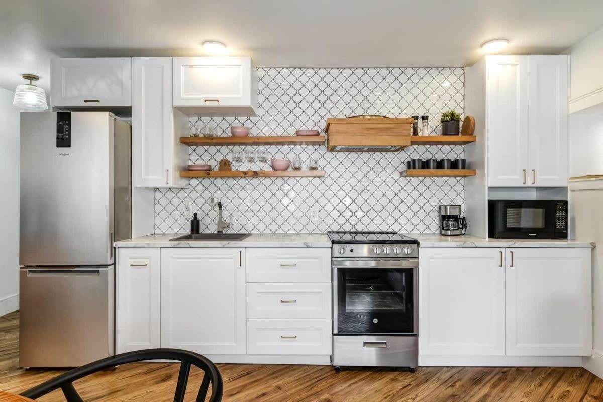 Birch & Ivy Suites at Portage House in Picton