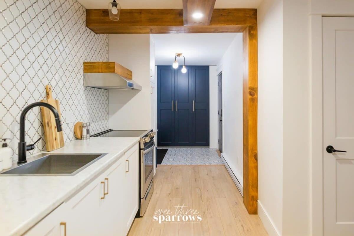 Birch & Ivy Suites at Portage House in Picton