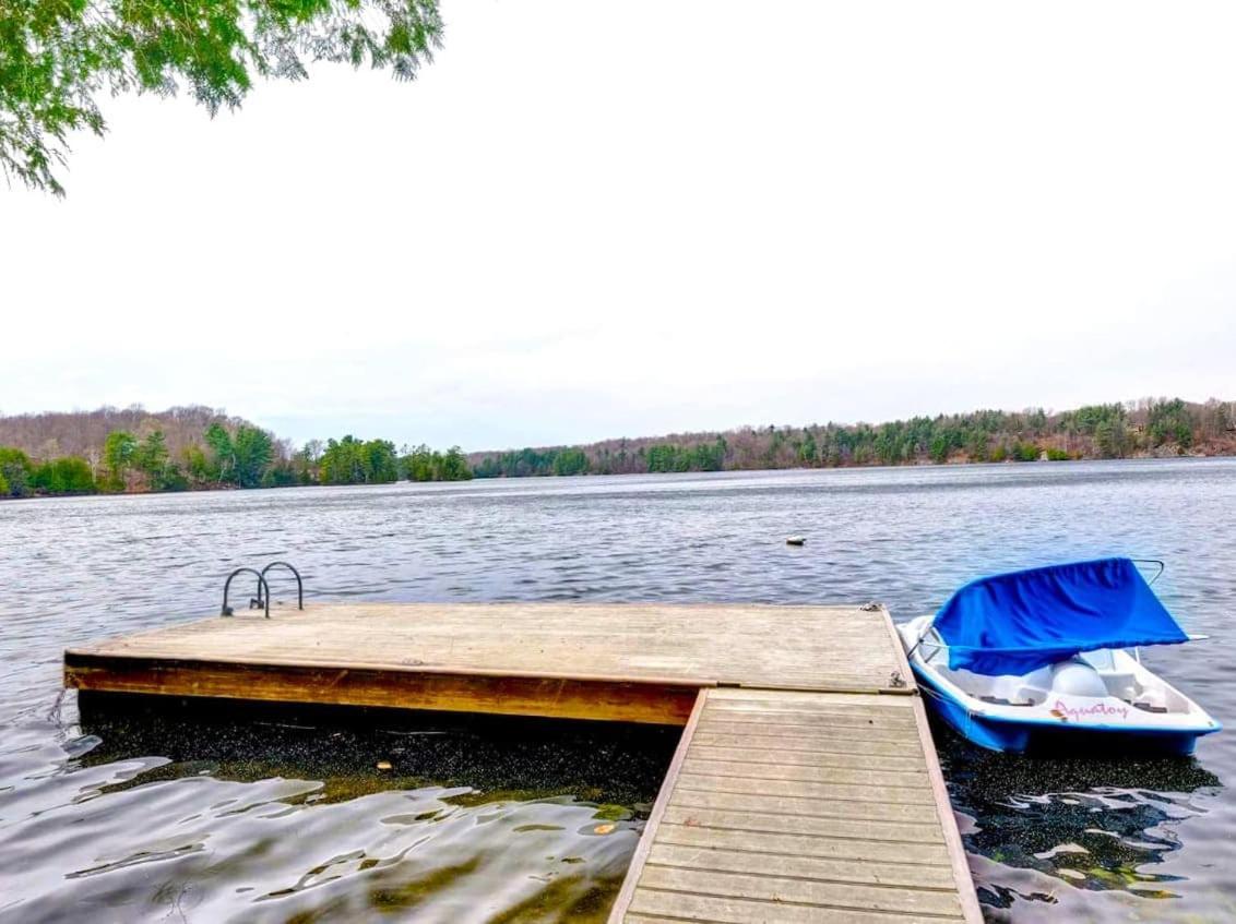 Secluded and beautiful wooded waterfront retreat
