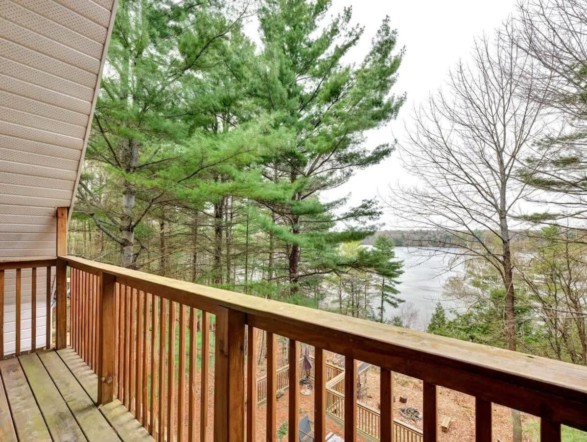 Secluded and beautiful wooded waterfront retreat