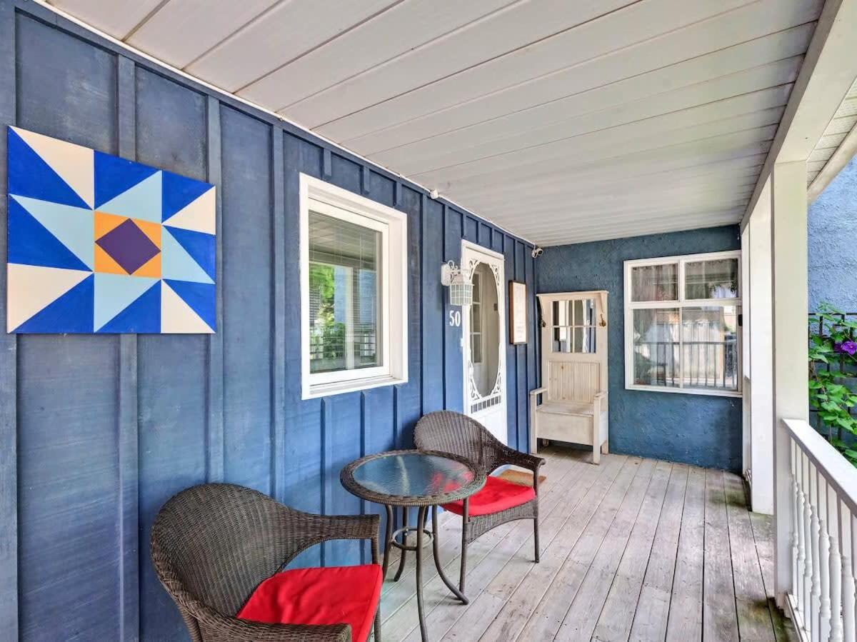 Cobalt Cottage: Picton House with Sandbanks Pass