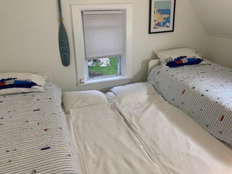 Cobalt Cottage: Picton House with Sandbanks Pass