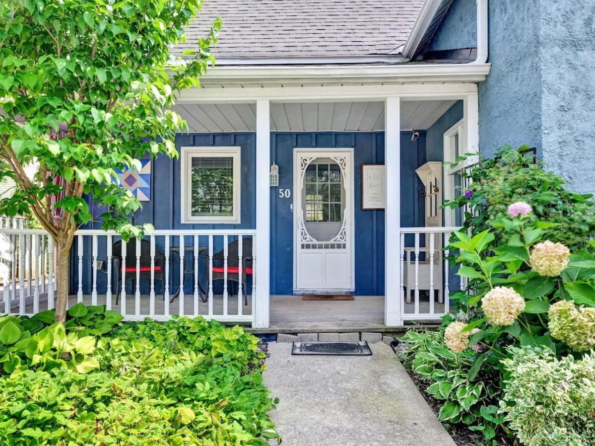 Cobalt Cottage: Picton House with Sandbanks Pass