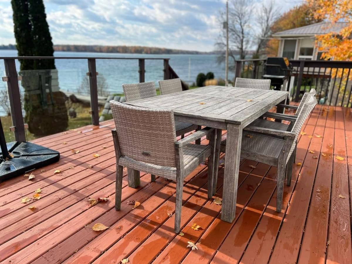 Happiness Haven: Waterfront PEC House