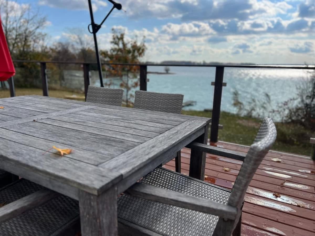 Happiness Haven: Waterfront PEC House
