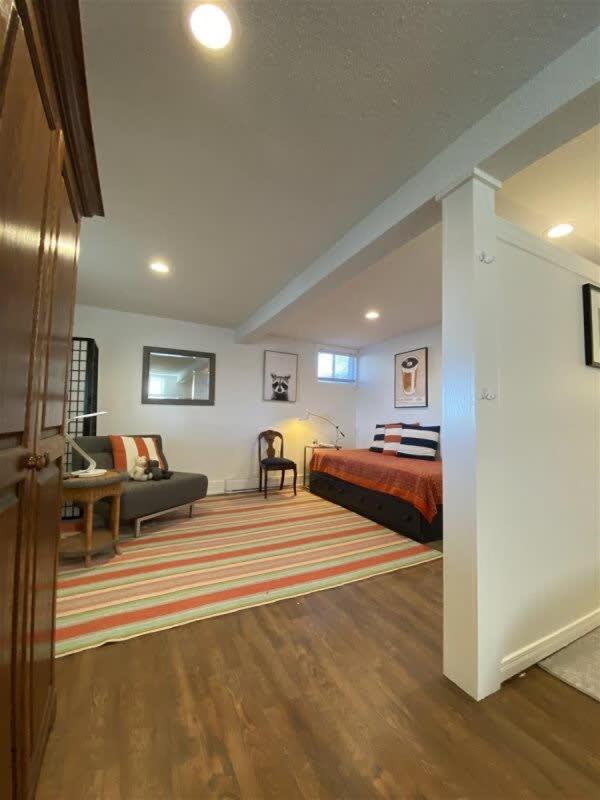 The Verne: Beautiful Waterfront Escape by Picton