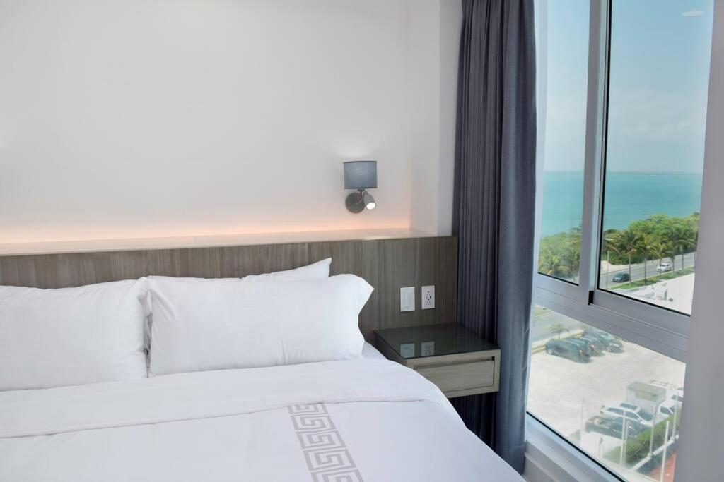 New studio at the Beach, pool, gym, spa 2D