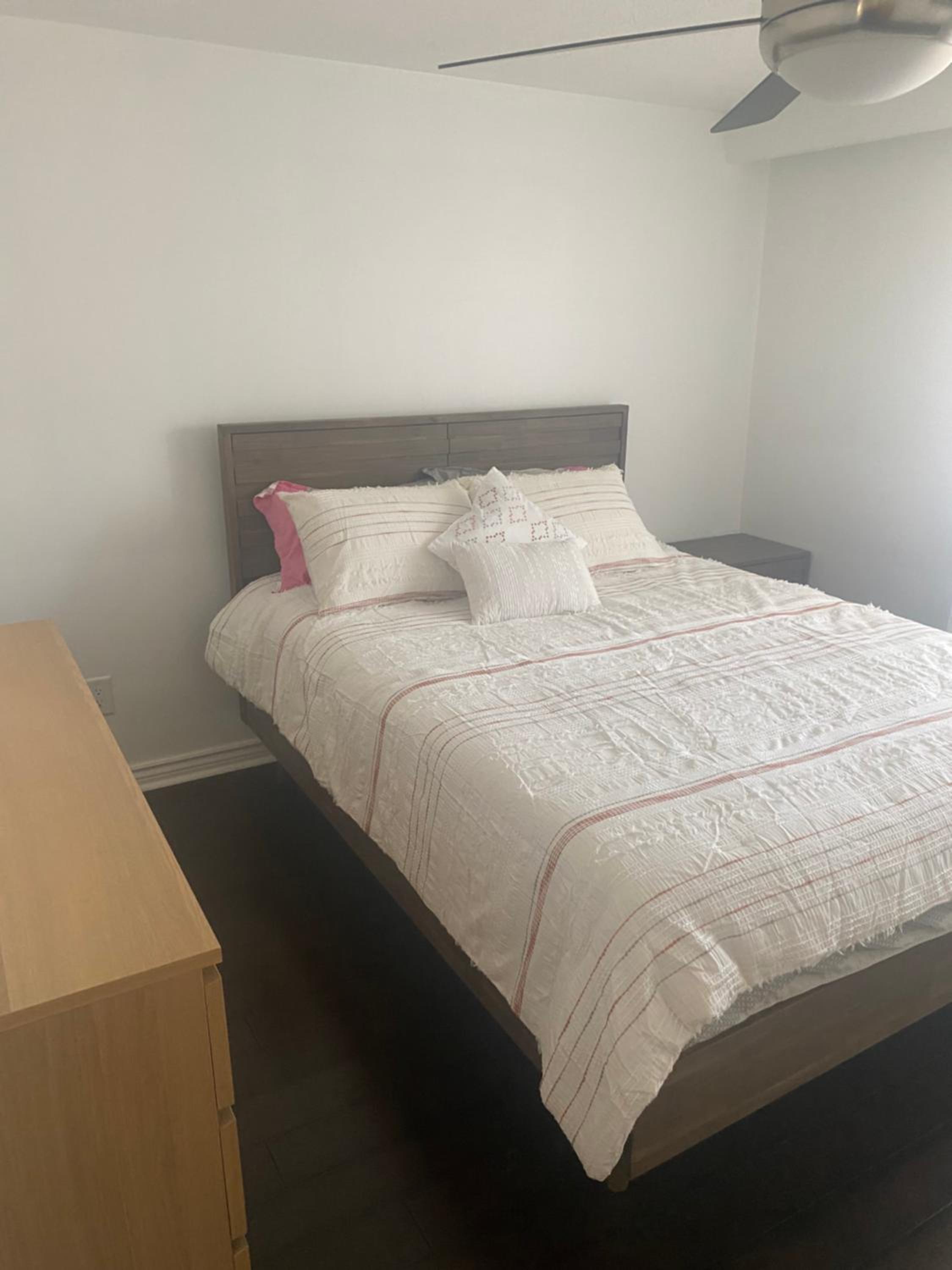 Affordable 4 Bedroom Home Near Hwy401