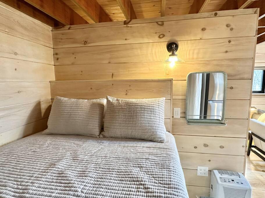 Cozy Studio in the Heart of Bar Harbor [Sea Smoke] view 4