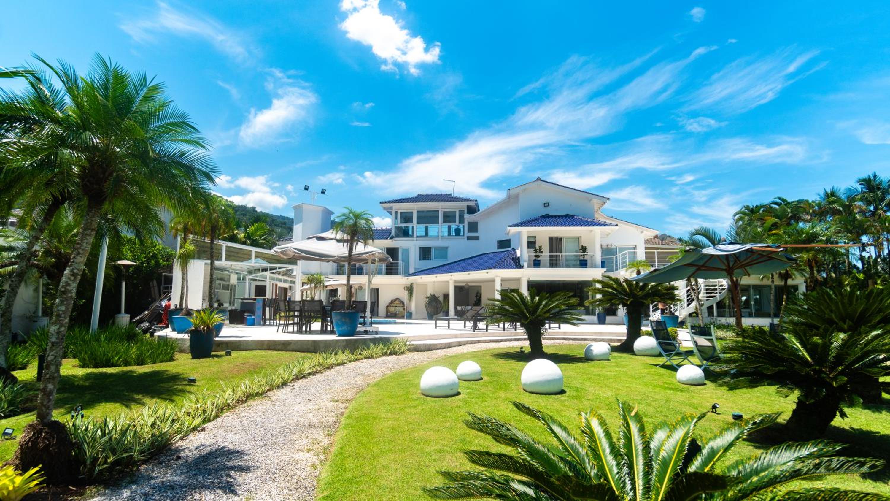 Villa Luxuosa - Condomínio Beira Mar - Costa Verde Tabatinga - Caraguatatuba - Com equipe diária