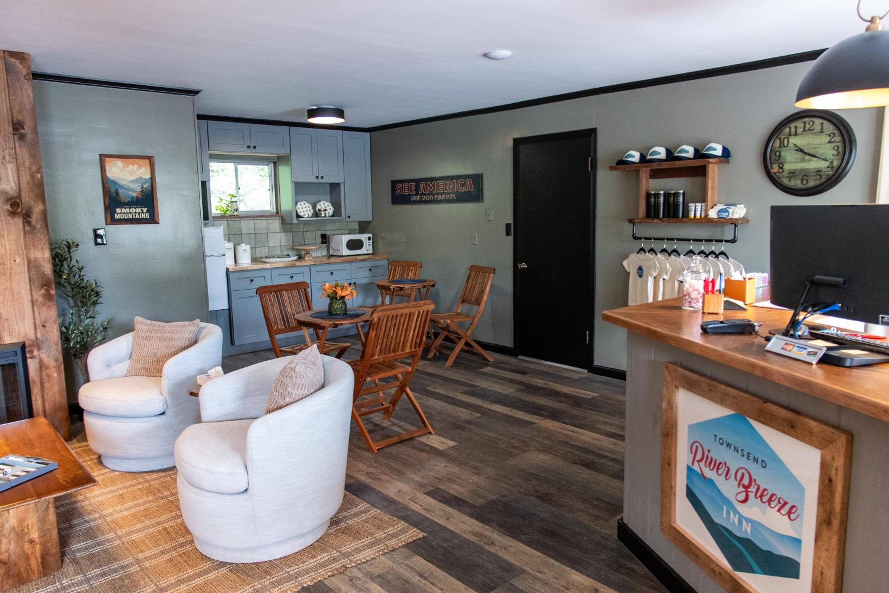 Townsend River Breeze Inn