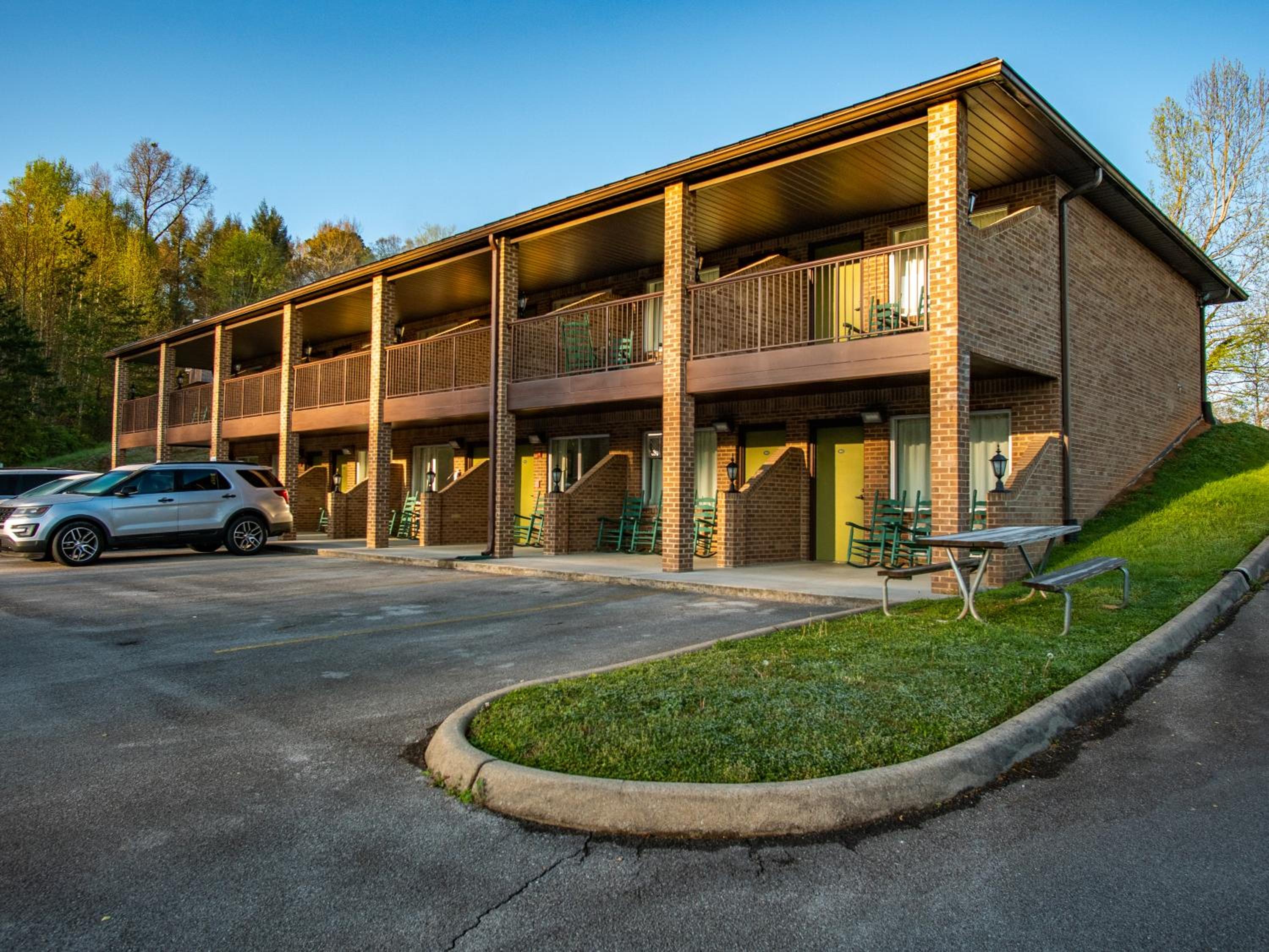 Townsend River Breeze Inn