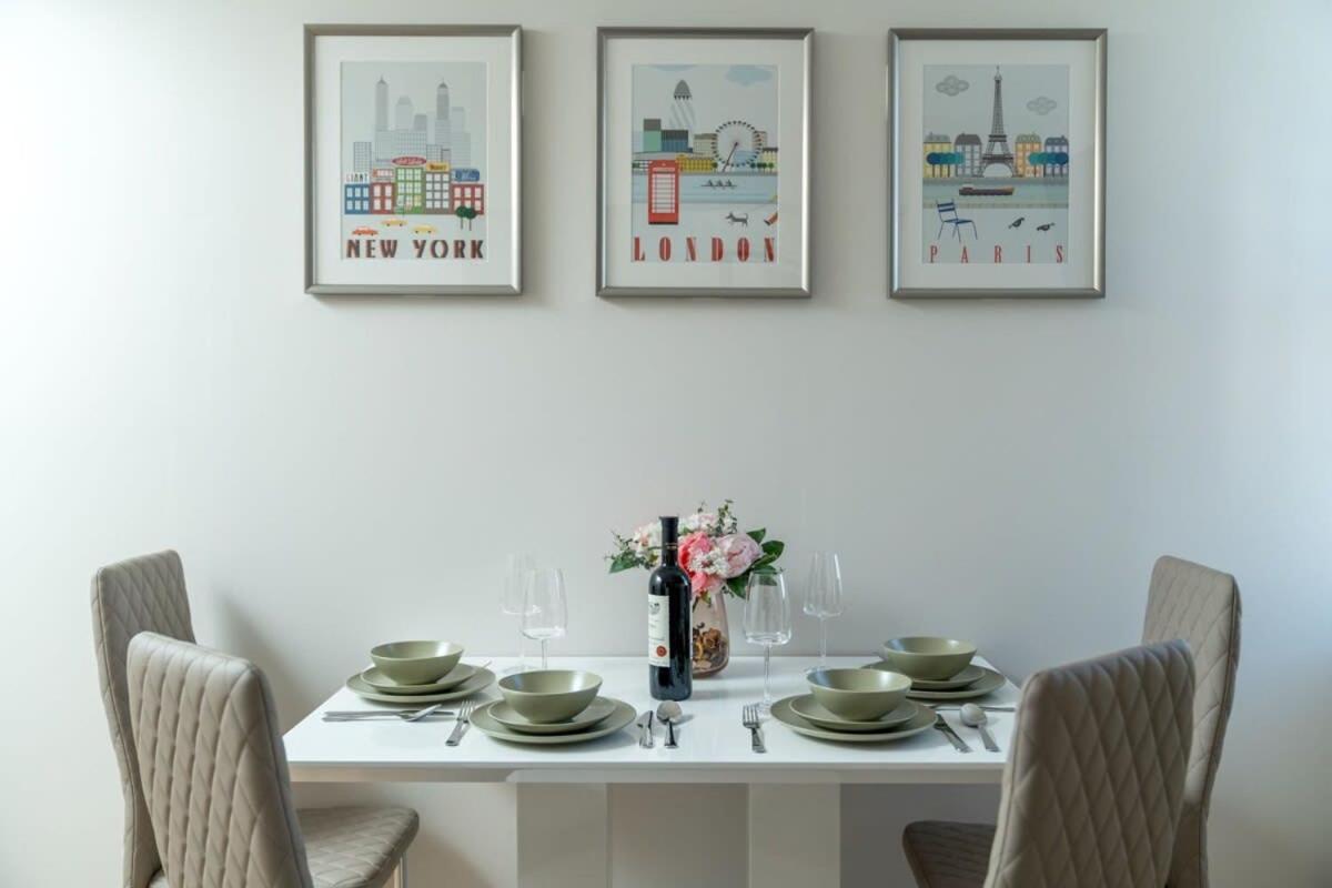 City of London - Lovely Two Bedroom Apartment