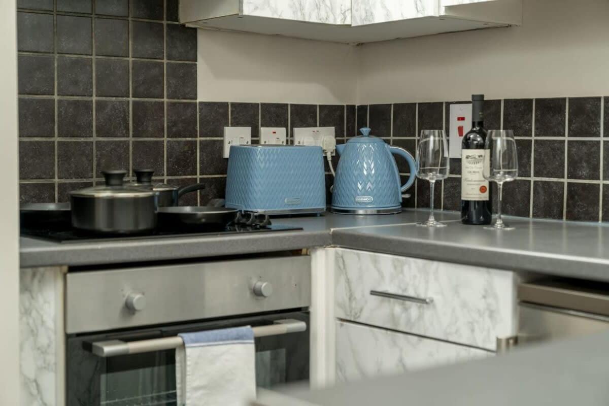 City of London - Lovely Two Bedroom Apartment