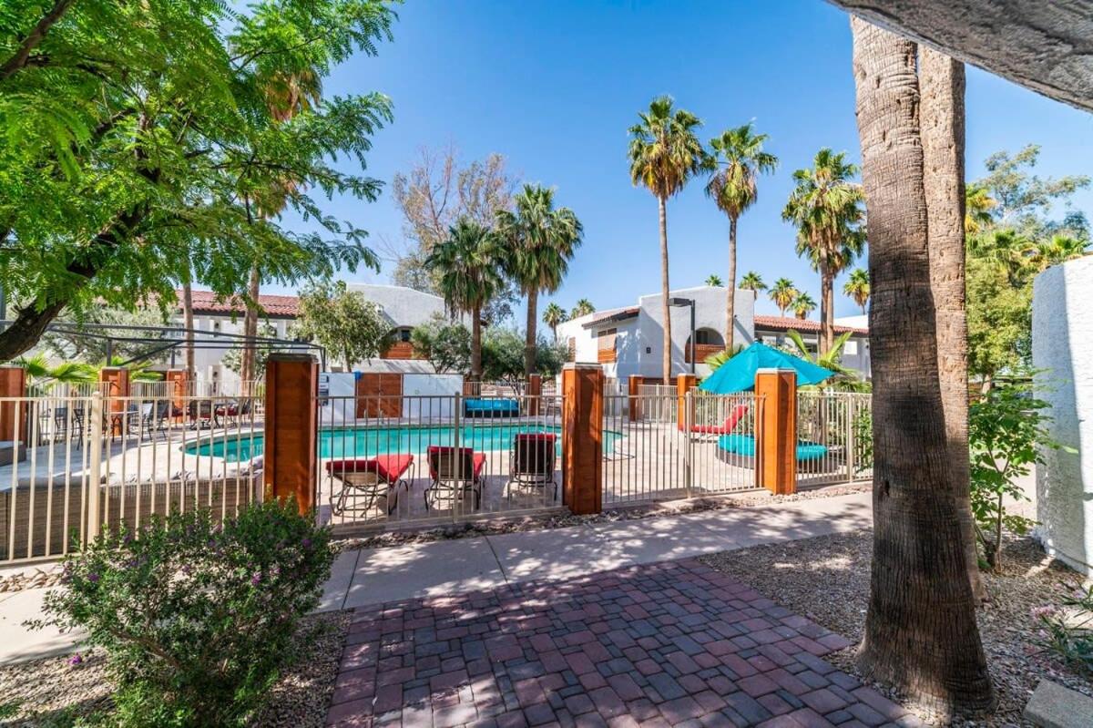 32- Modern Casa Grande Paradise heated pool condo