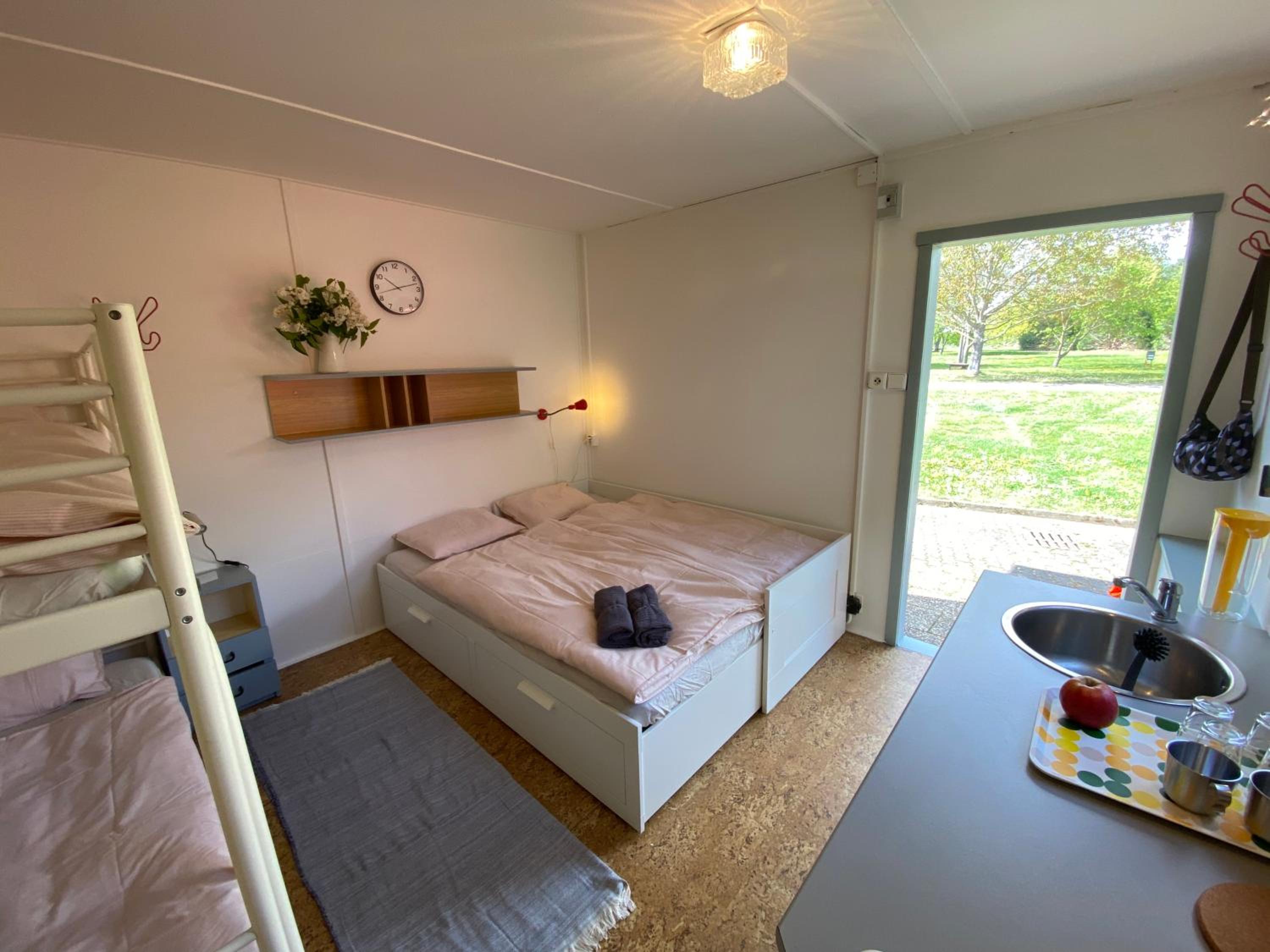 Prague Camping Dzban