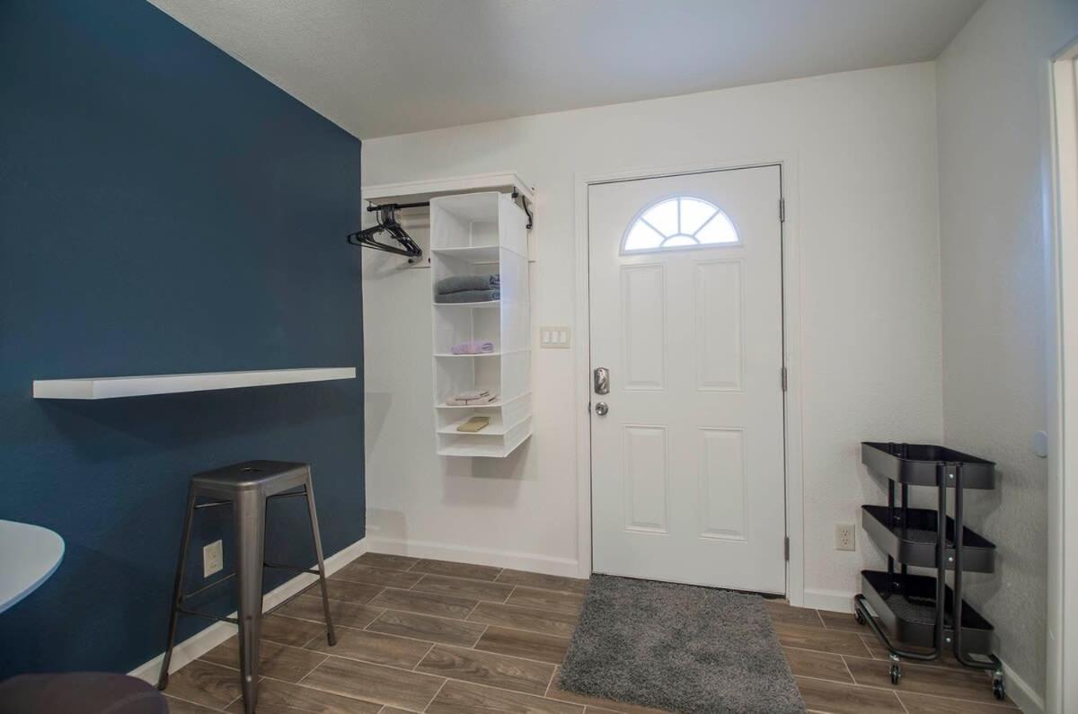 34B- Modern studio condo heated pool and dog park