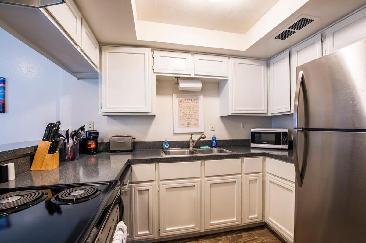 41A Modern Large Studio Condo w heated pool