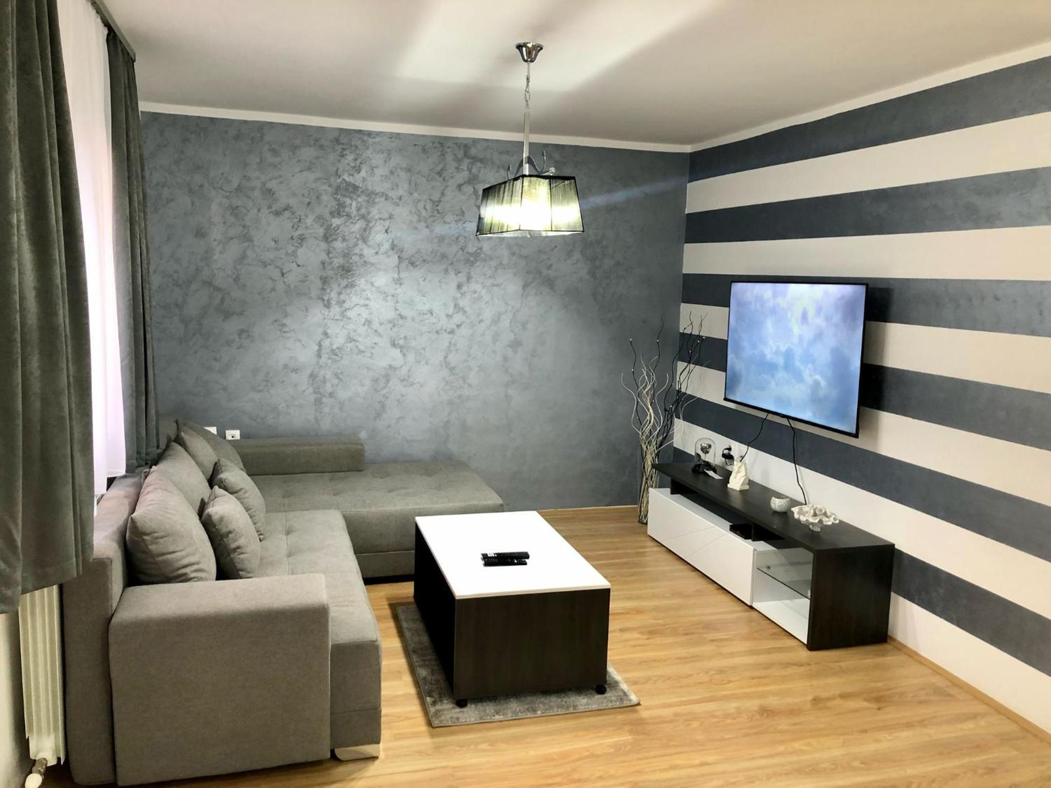 Apartman Aki