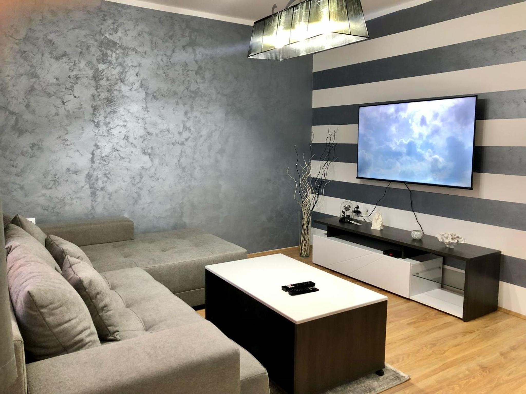 Apartman Aki