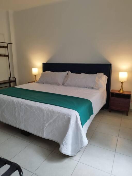 Departamento 6 Santa Mónica centro histórico.