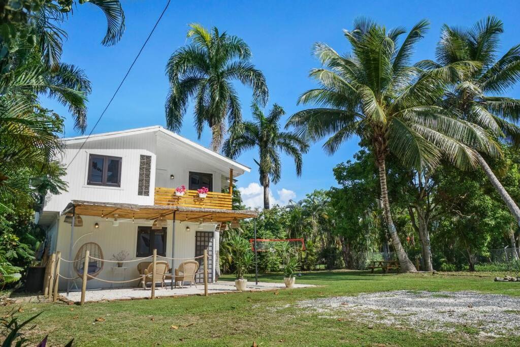 Boho Retreat Beach Pool Central AC Generator