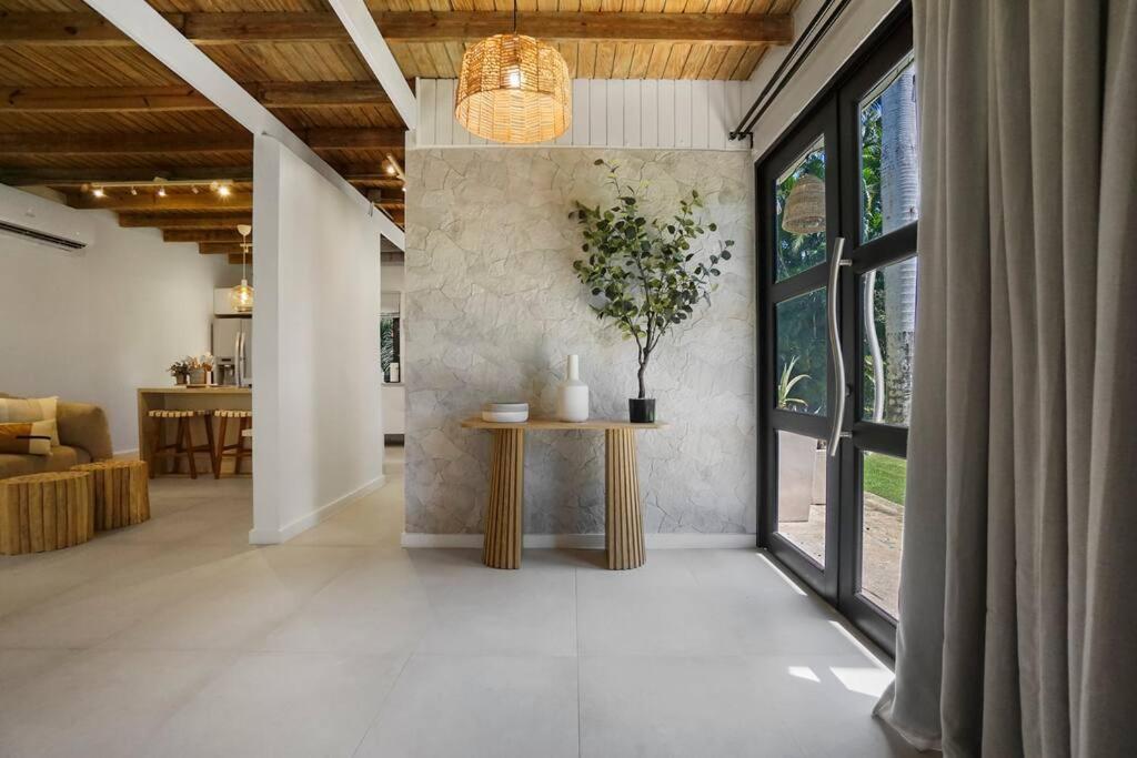 Boho Retreat Beach Pool Central AC Generator