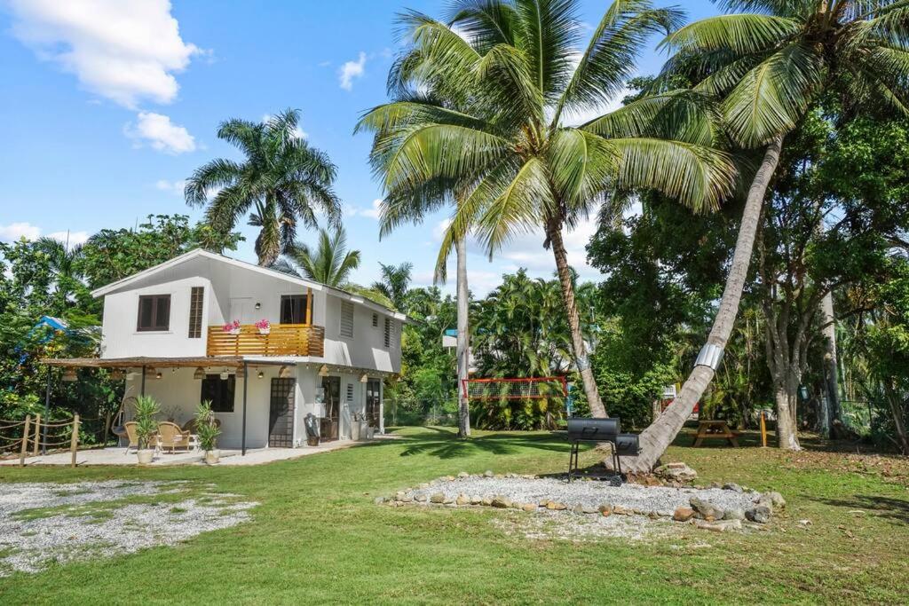 Boho Retreat Beach Pool Central AC Generator