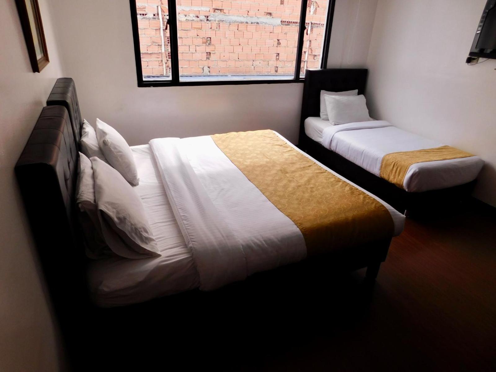 Hotel Casa Navi - Property Image 2