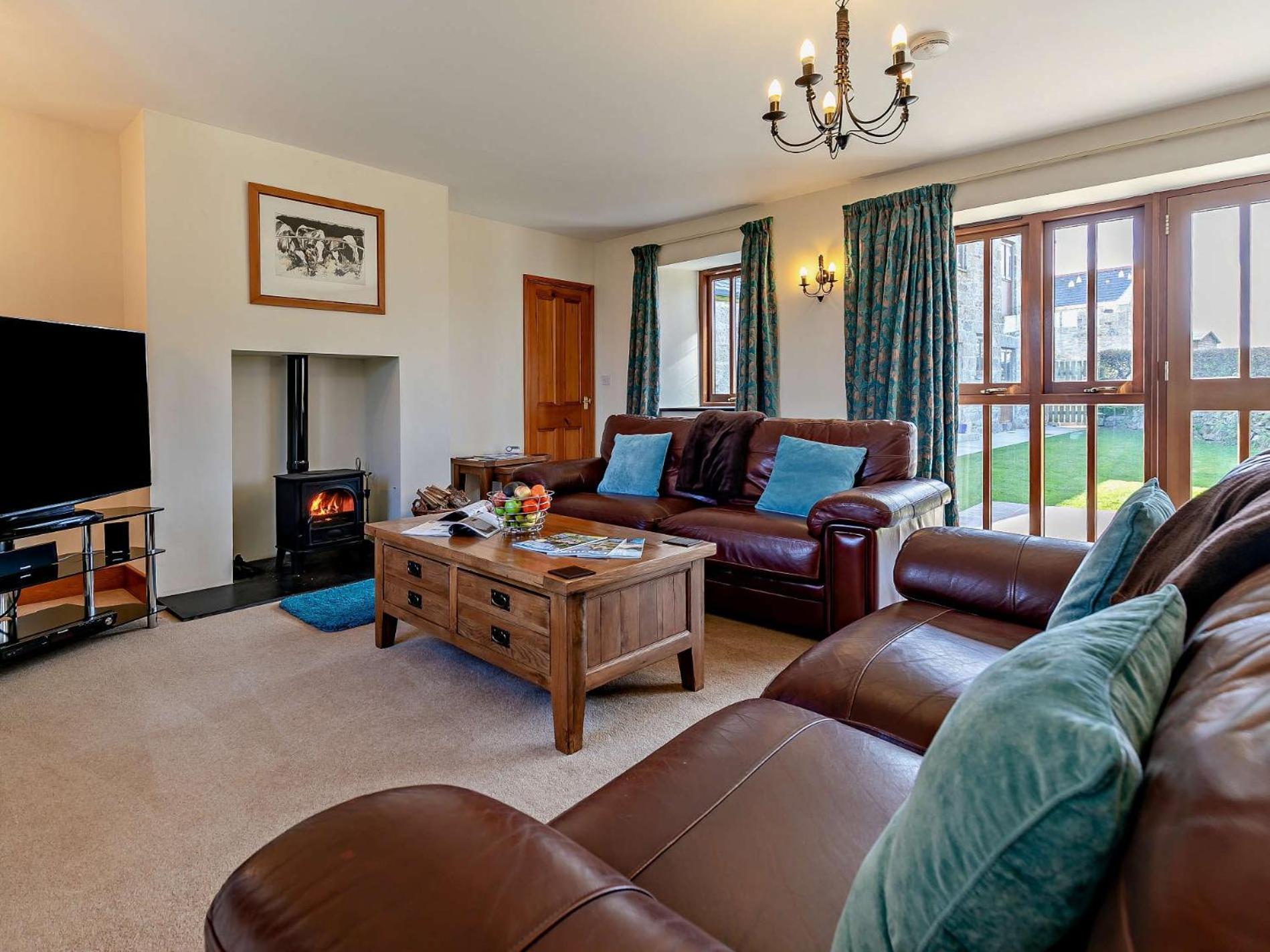2 Bed in Helston oc-roseb view 3